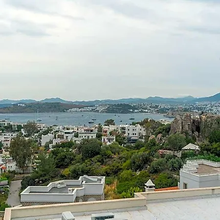 Ilya 1 Hotel 4*