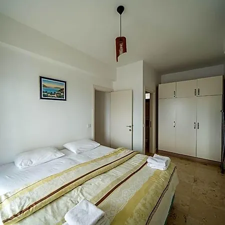 Hotel Ilya 1